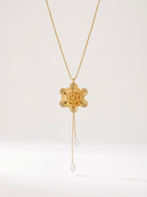 Women's Retro Gold Plated Flower Necklace with Pearl Tassel