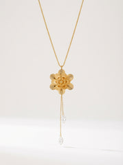 Women's Retro Gold Plated Flower Necklace with Pearl Tassel