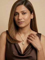 Golden Leaf Pendant Necklace in Alloy Titanium Steel Box Chain