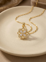 Four-Leaf Clover Necklace in 18K Gold with Rotating Clover & Zircon