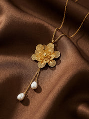 Women's Retro Gold Plated Flower Necklace with Pearl Tassel