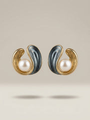 Gray Conch Pearl S925 Silver Stud Earrings