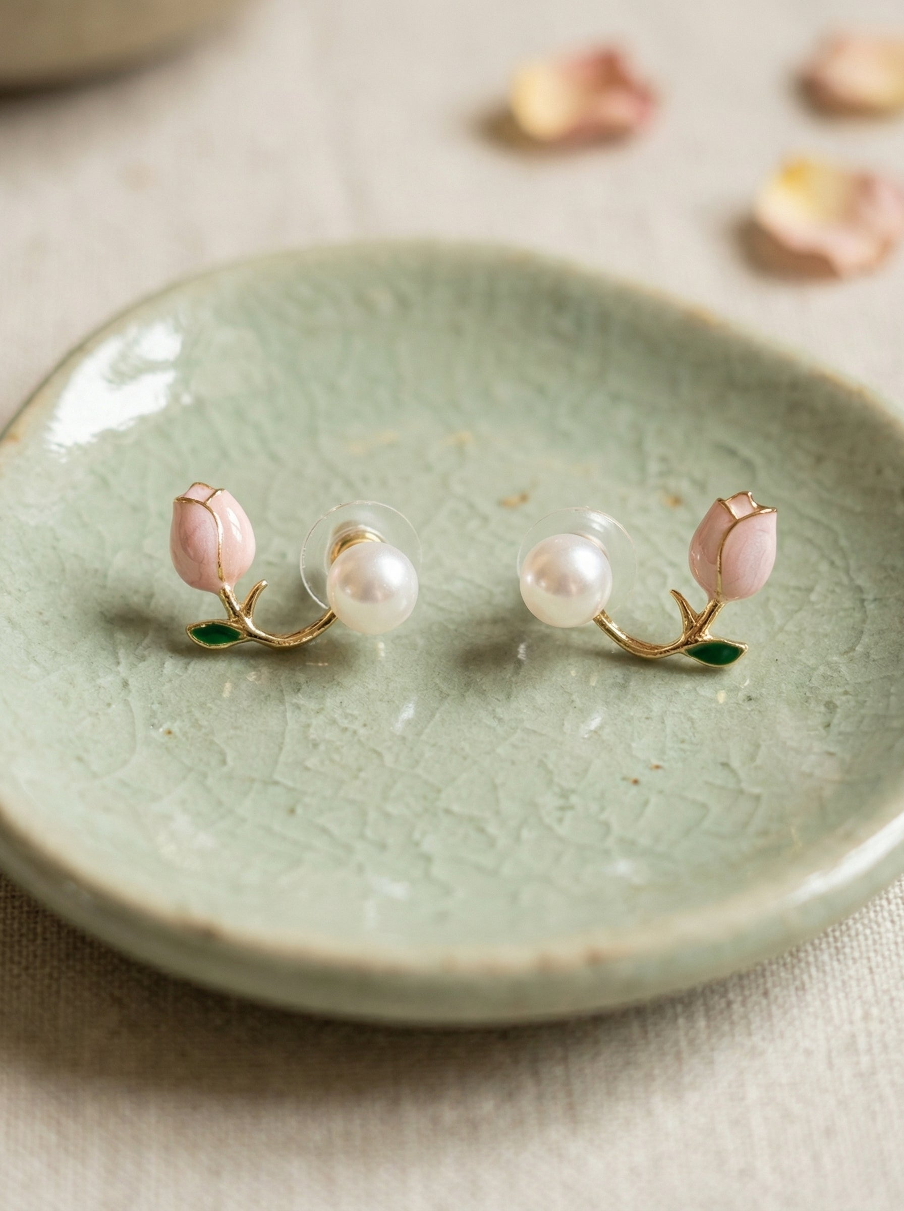 S925 Silver Pearl Stud Earrings with Floral Leaf Enamel Detail