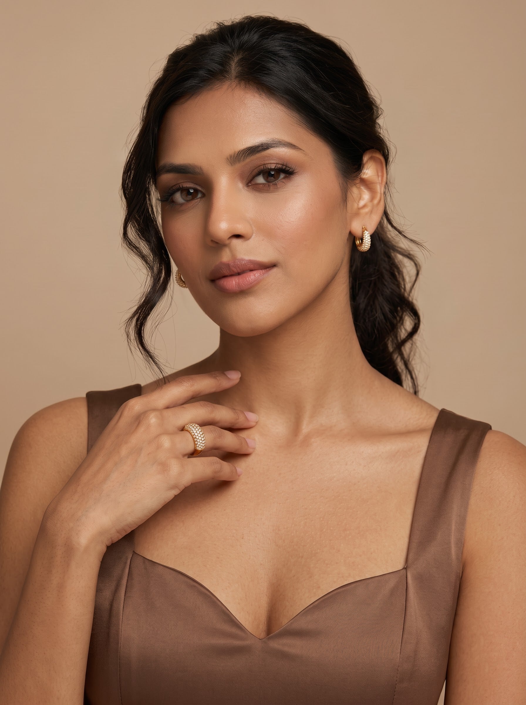 Gold Chunky Hoop Earrings – Bold 18K Huggie