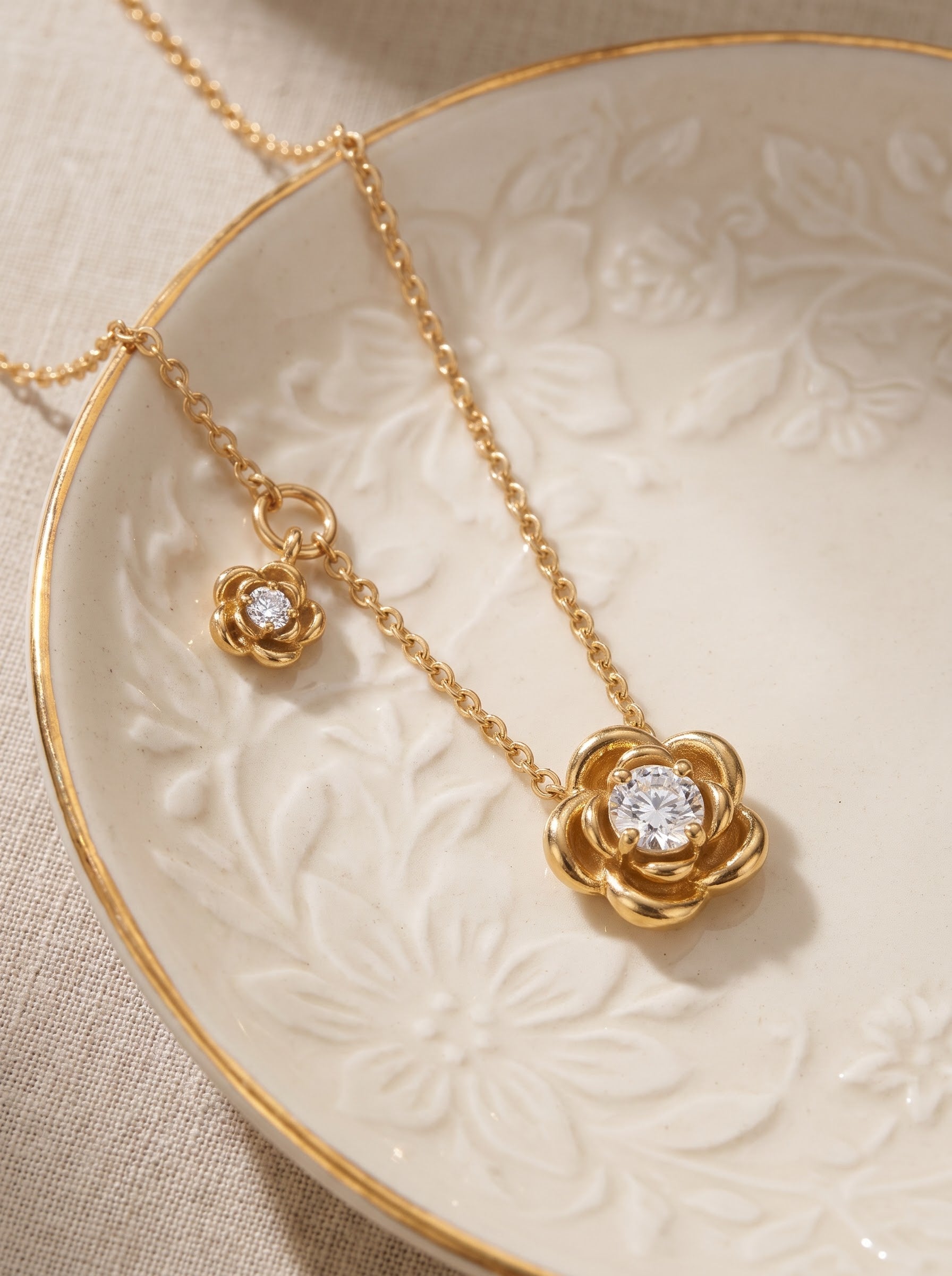 Gold Flower Pendant Necklace – Dainty Floral Charm
