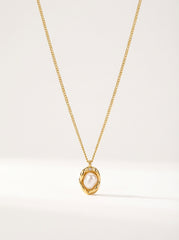 Gold-Tone Shell Stone Pendant Necklace – Everyday Confidence