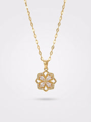 Four-Leaf Clover Necklace in 18K Gold with Rotating Clover & Zircon