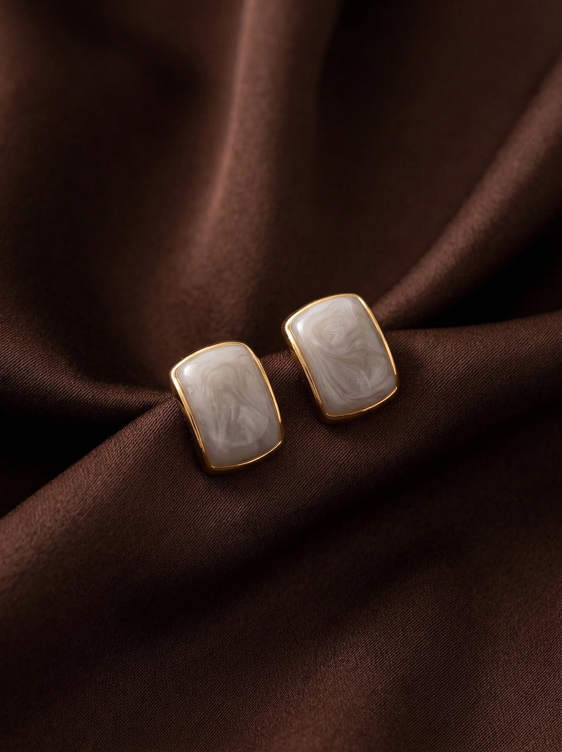 Off-White Gold Frame Acrylic Stud Earrings