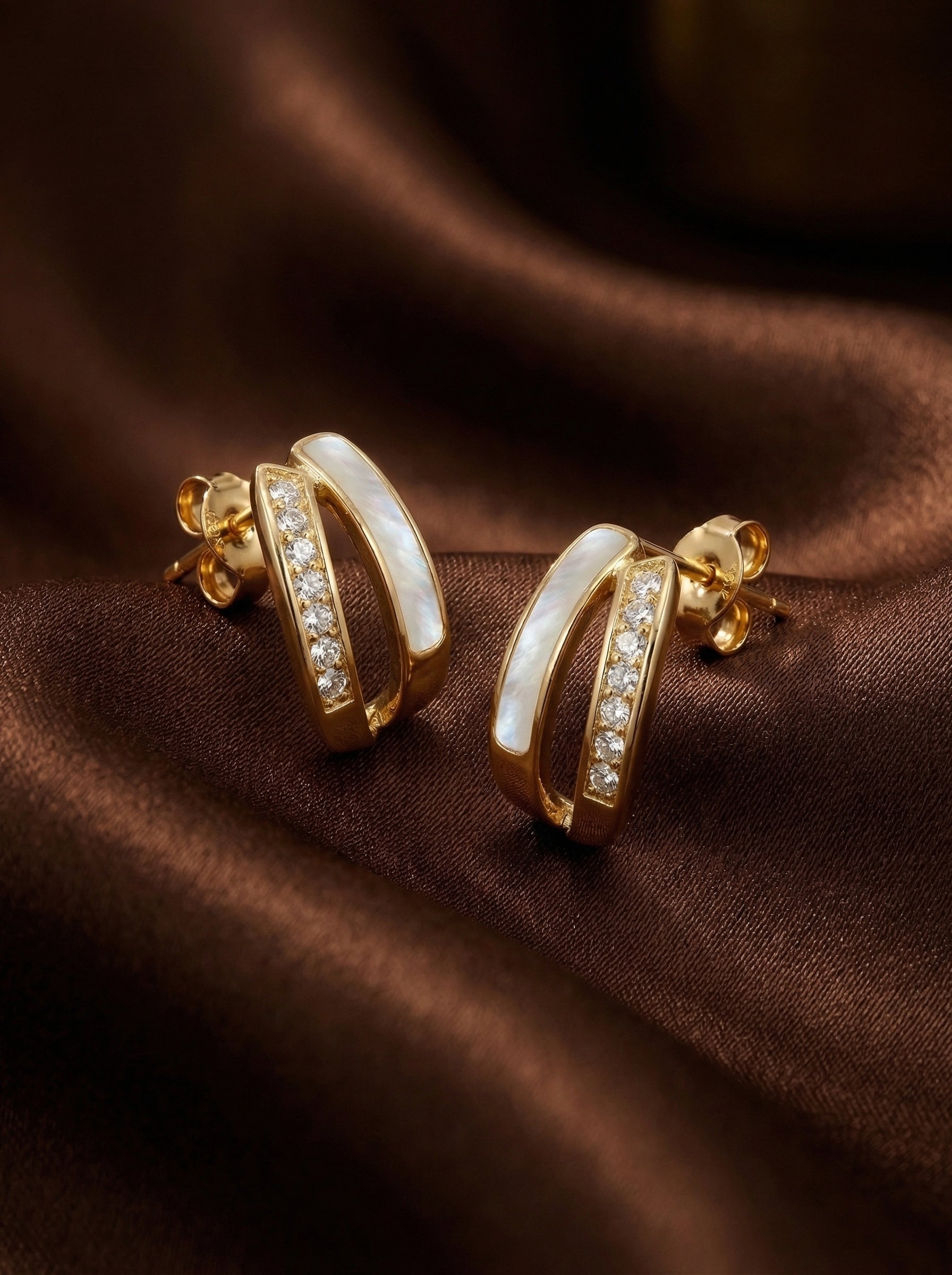S925 Silver Gold-Plated Oval Pearl Stud Earrings