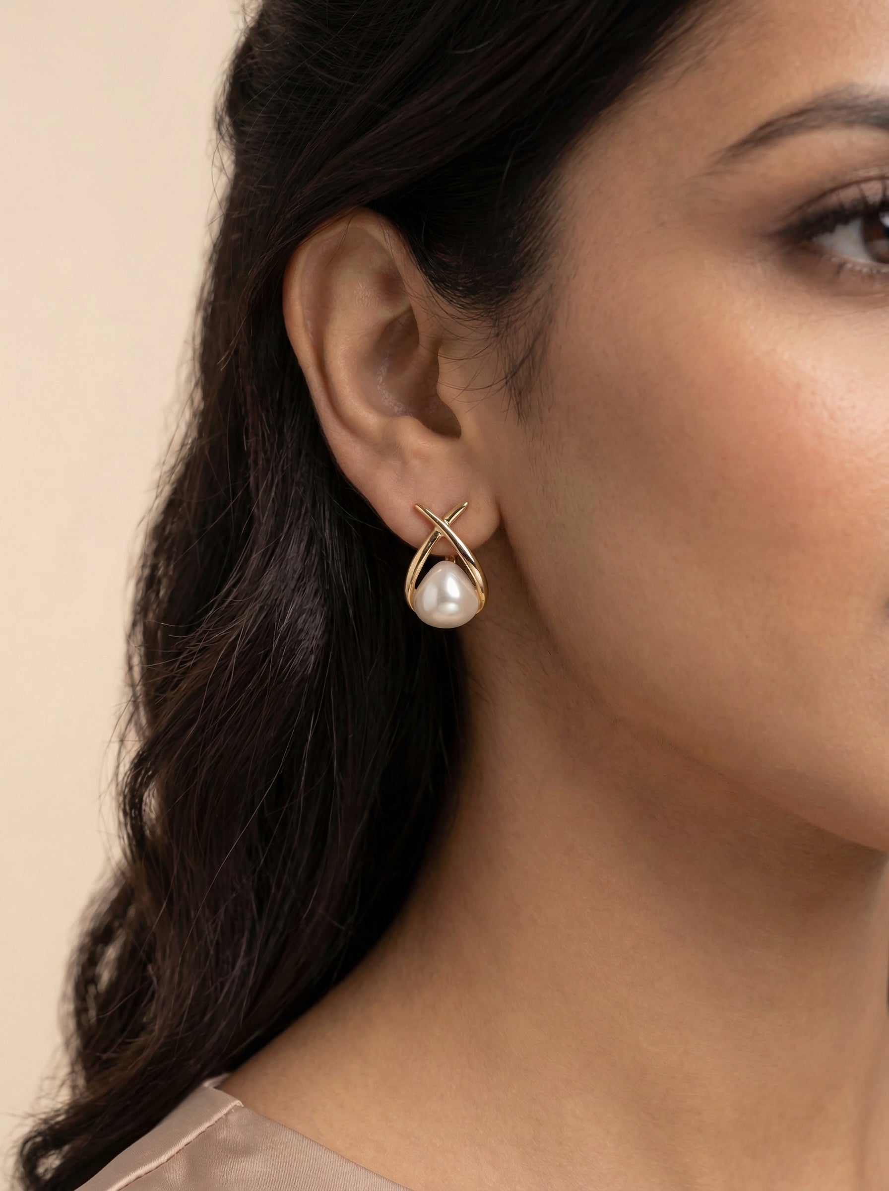 S925 Silver Gold-Tone Pearl Teardrop Earrings for Women