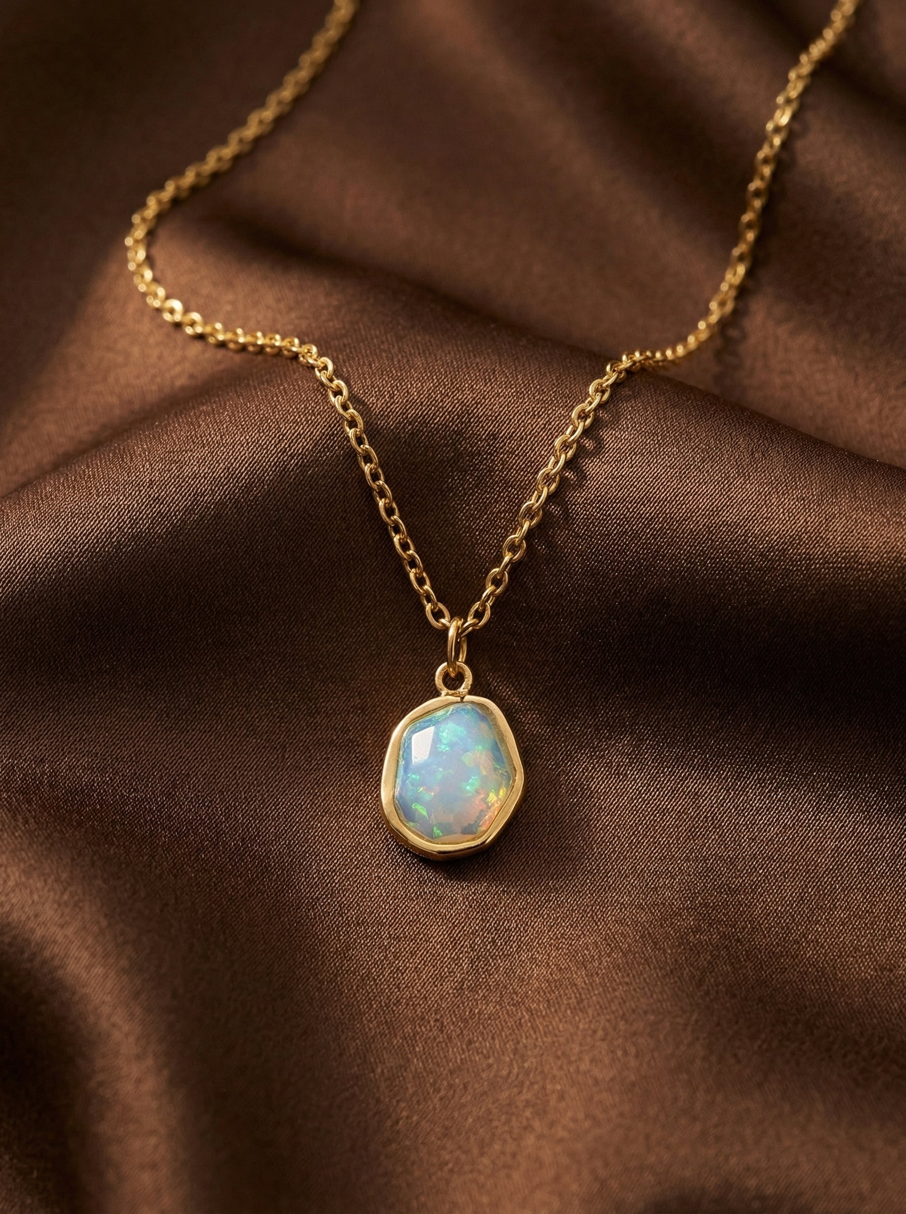 Gold-Plated Geometric Zircon Pendant Necklace – Stainless Steel, Adjustable
