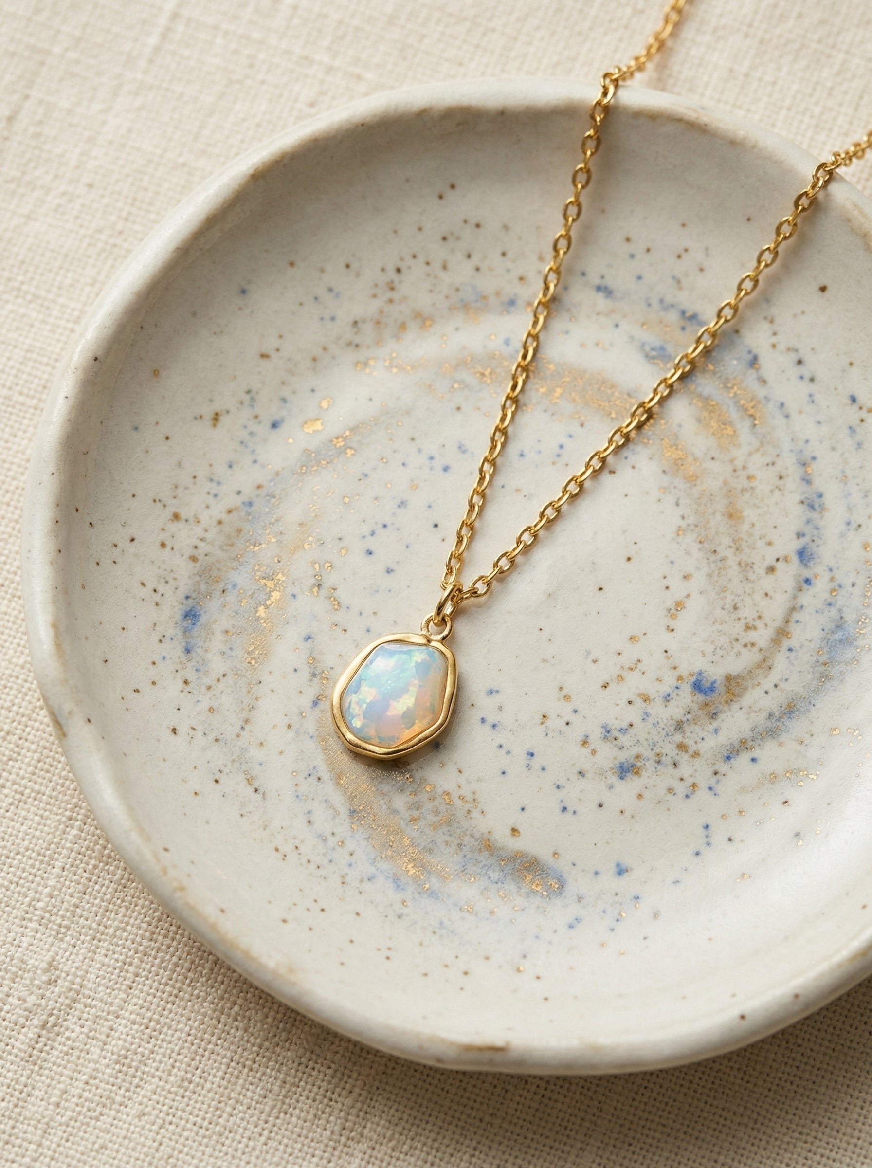 Gold-Plated Geometric Zircon Pendant Necklace – Stainless Steel, Adjustable
