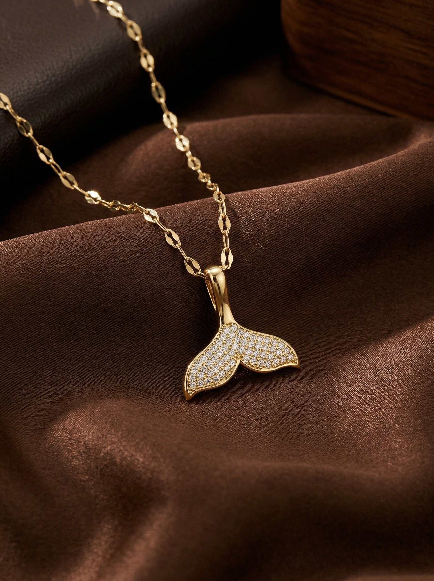 Gold-Plated Stainless Steel Full Diamond Fishtail Necklace