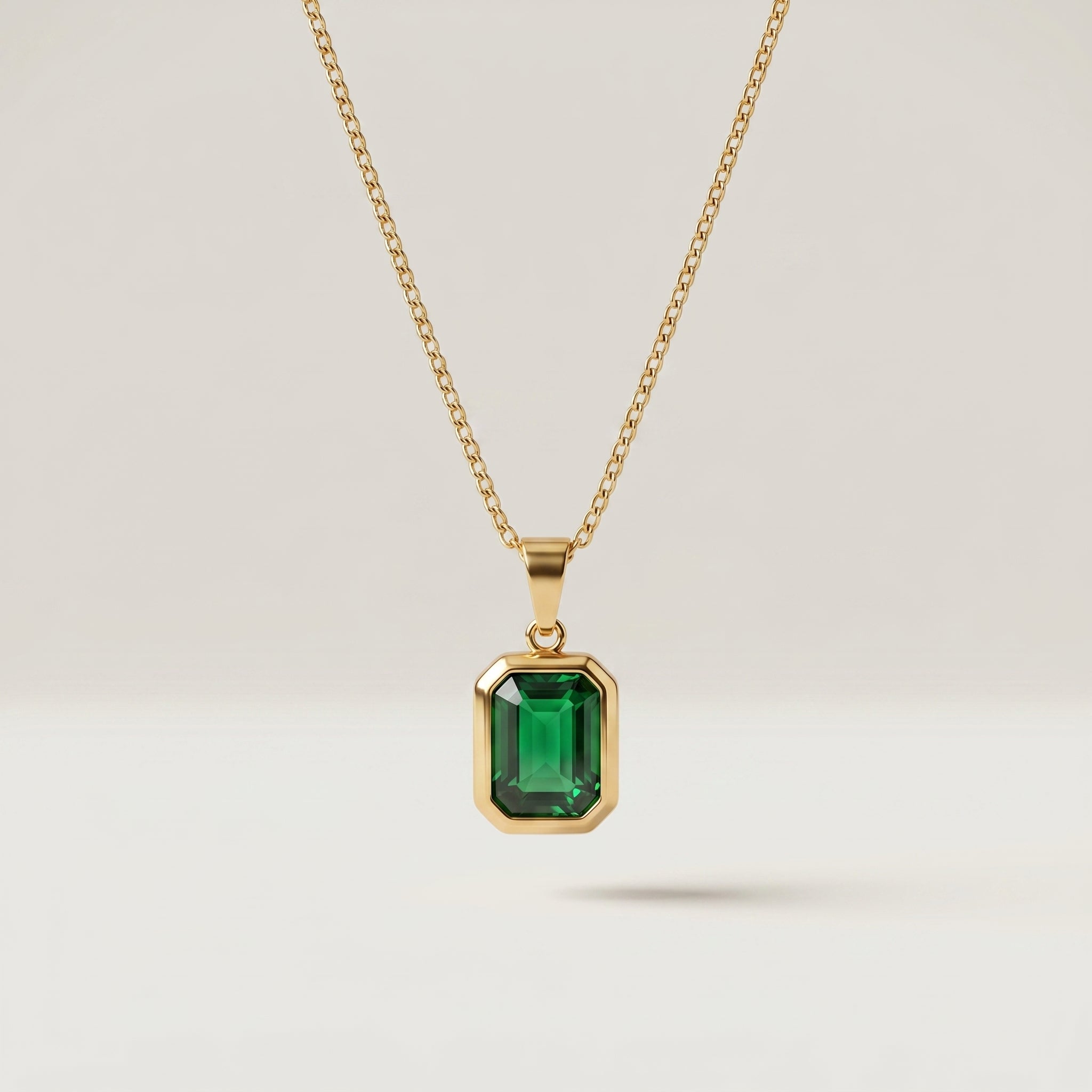Lvzuan Gold-Plated Stainless Steel Necklace with Green Stone