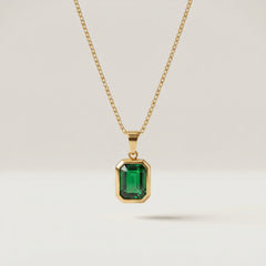 Lvzuan Gold-Plated Stainless Steel Necklace with Green Stone
