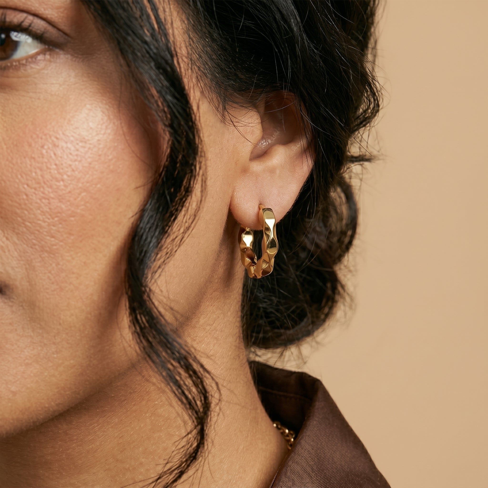 18K Gold Wavy Stainless Steel Hoop Earrings