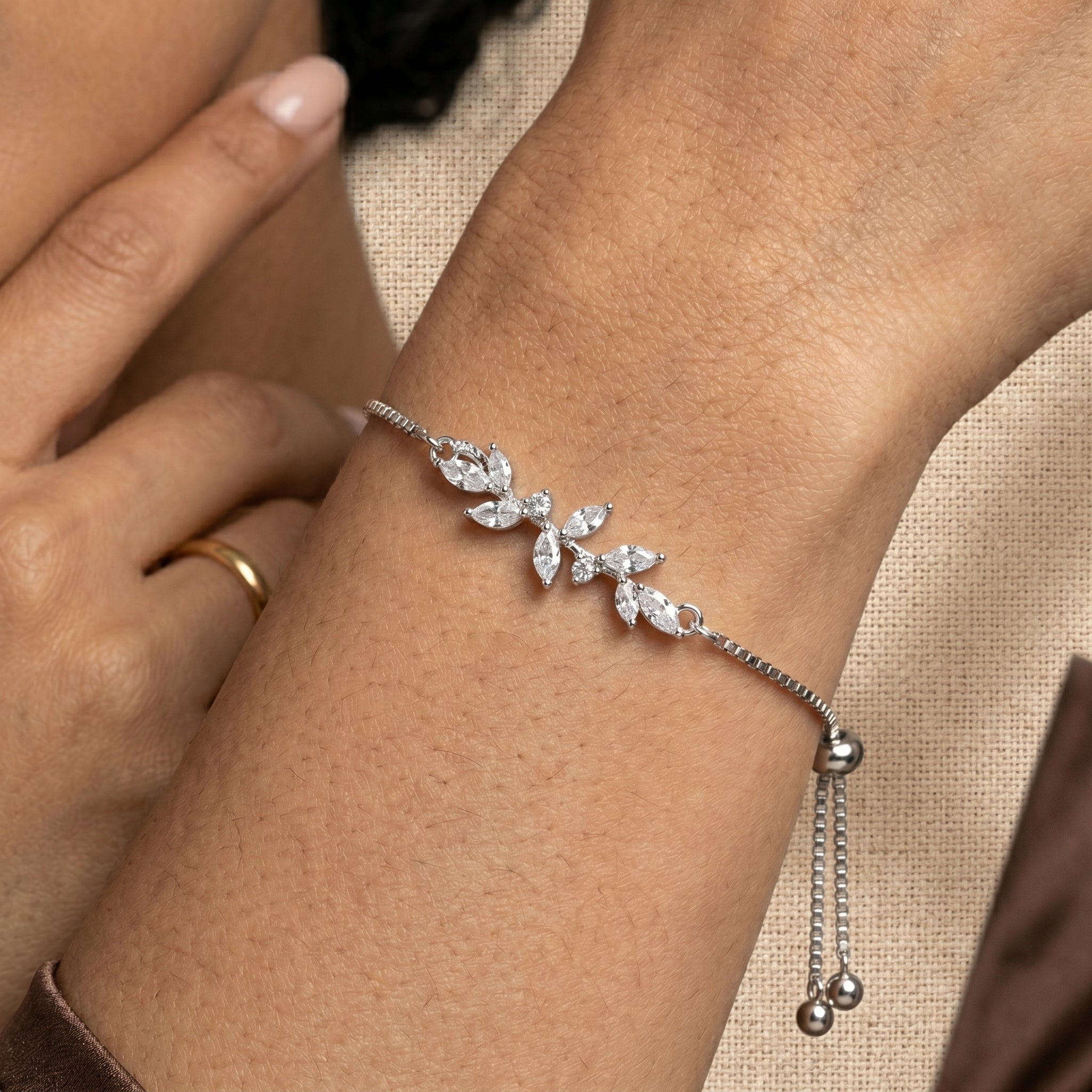Silver Adjustable Leaf Bracelet with Copper Plating and Zircon