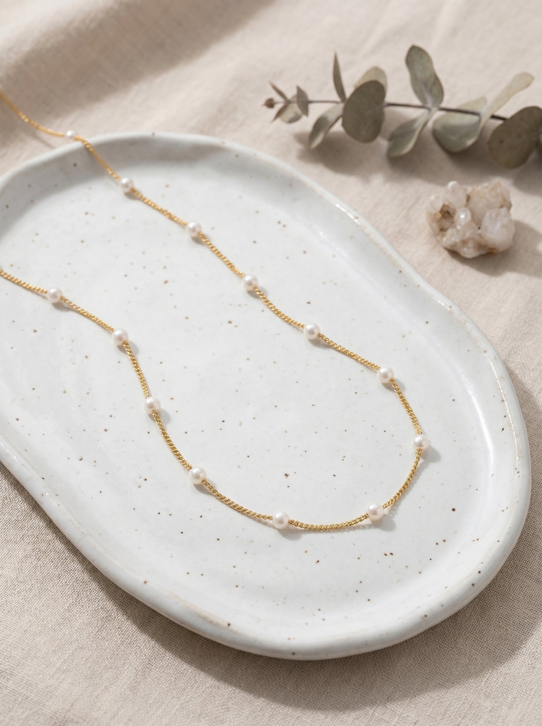 Gold Pearl Clavicle Necklace